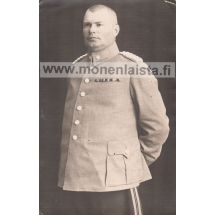 Sotilas sotilaspuvussaan