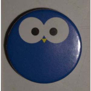 Maikkarin (MTV) pöllö -rintanappi