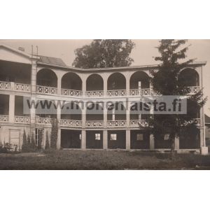 Rakennus, kaari julkisivu